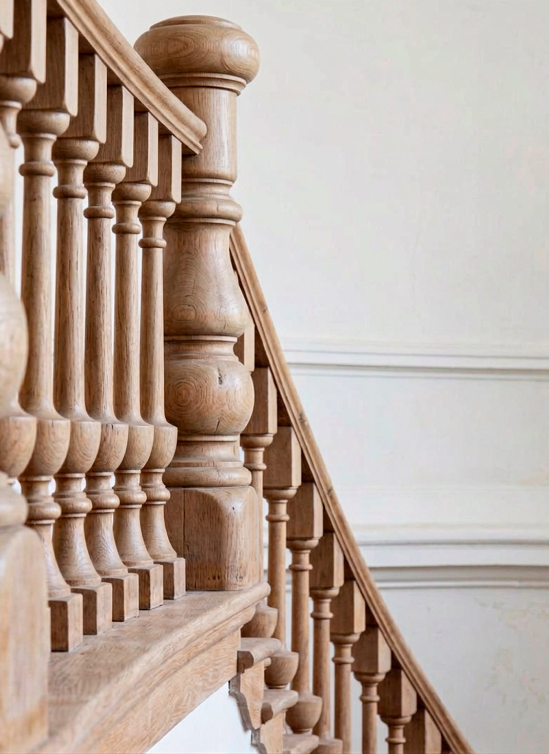 Décapage d'escalier rampe